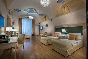 Little King Hotel U Malvaze