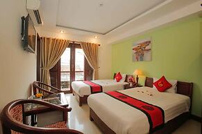 Golden River Hotel