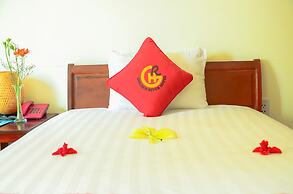 Golden River Hotel