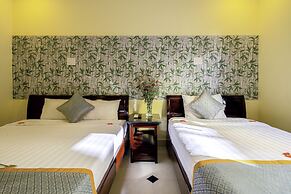 Golden River Hotel