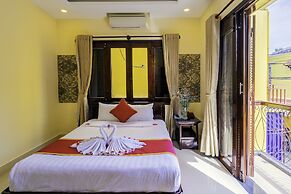 Golden River Hotel