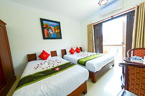 Golden River Hotel