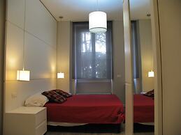 Dea Roma Inn