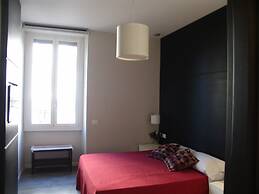 Dea Roma Inn