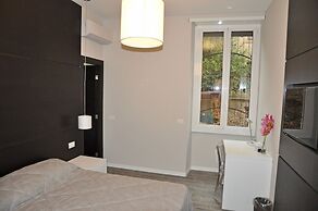 Dea Roma Inn