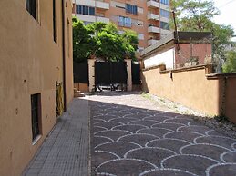 Dea Roma Inn