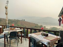 Chiang Khong Hill