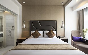 Nemuru Grand Bellevue Radio Dalam