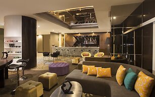 Nemuru Grand Bellevue Radio Dalam