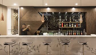 Nemuru Grand Bellevue Radio Dalam