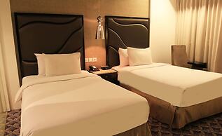 Nemuru Grand Bellevue Radio Dalam