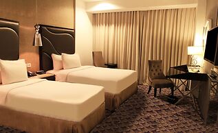 Nemuru Grand Bellevue Radio Dalam