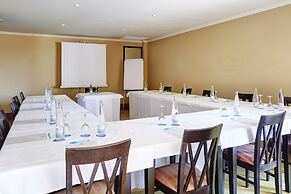 Grupotel Macarella Suites & Spa