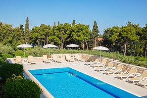 Aminess Vival Casa Velaris