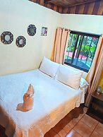 Cabinas El Pueblo - Hostel