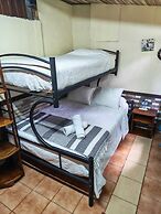 Cabinas El Pueblo - Hostel