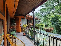 Cabinas El Pueblo - Hostel