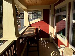The Tuwanek Hotel and Spa