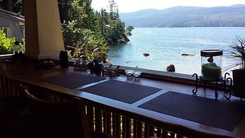 The Tuwanek Hotel and Spa