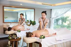 Cam Ranh Riviera Beach Resort & Spa