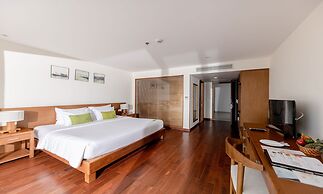 Cam Ranh Riviera Beach Resort & Spa