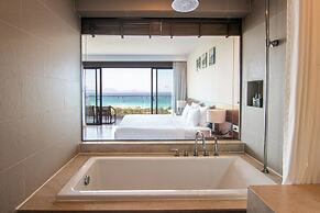 Cam Ranh Riviera Beach Resort & Spa