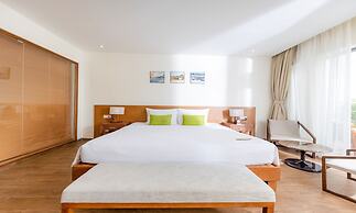 Cam Ranh Riviera Beach Resort & Spa