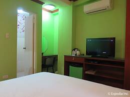 Tinhat Boutique Hotel and Restaurant