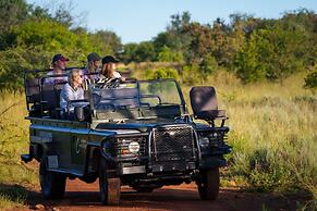 Zebras Crossing Lodge