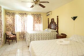 Villa Donna Inn