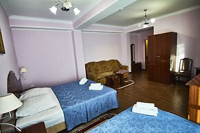 David Hotel