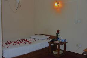 Nice Day Hotel