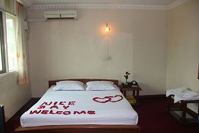 Nice Day Hotel