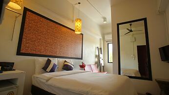 Walking Street Residence