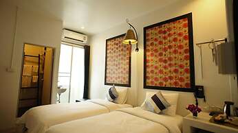 Walking Street Residence