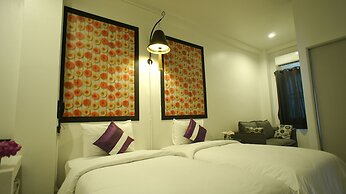Walking Street Residence