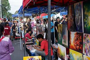 Walking Street Residence