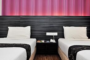 Signature Hotel
