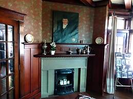 The Captain's House B&B