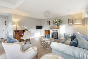 Tucking Mill View