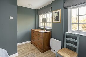 Tucking Mill View