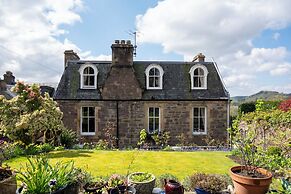 Leven House