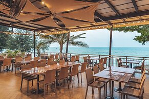 Sand Dunes Chaolao Beach Resort