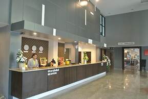 S Tara Grand Hotel
