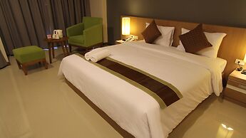 S Tara Grand Hotel