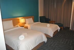 S Tara Grand Hotel