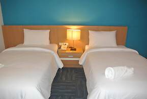 S Tara Grand Hotel