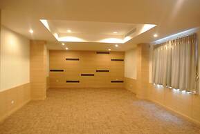 S Tara Grand Hotel