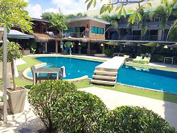 Momento Resort
