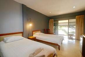 Momento Resort